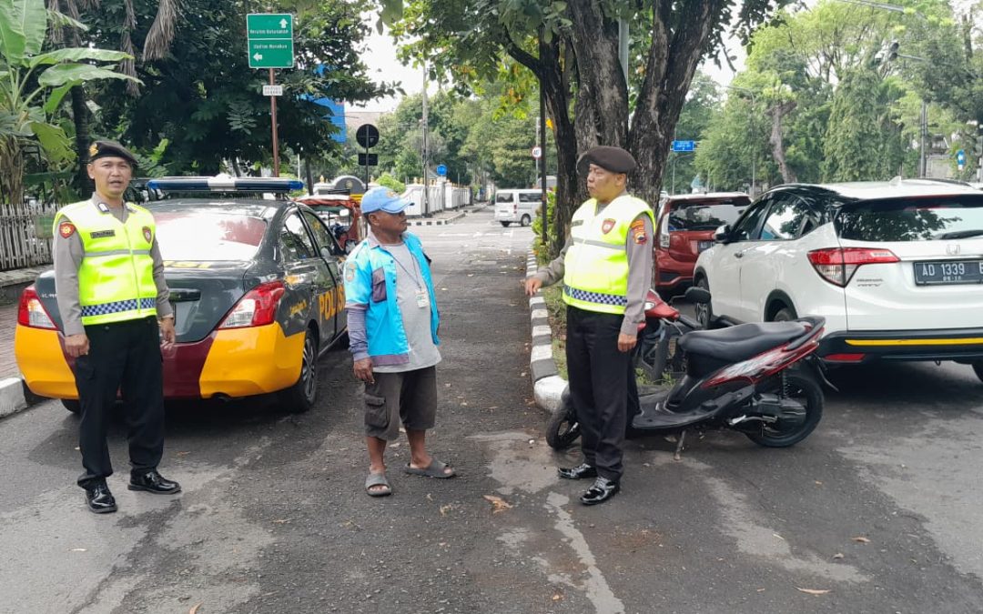 Patroli Dialogis Sat Samapta Polresta Surakarta Perkuat Kehadiran Polisi di Tengah Masyarakat