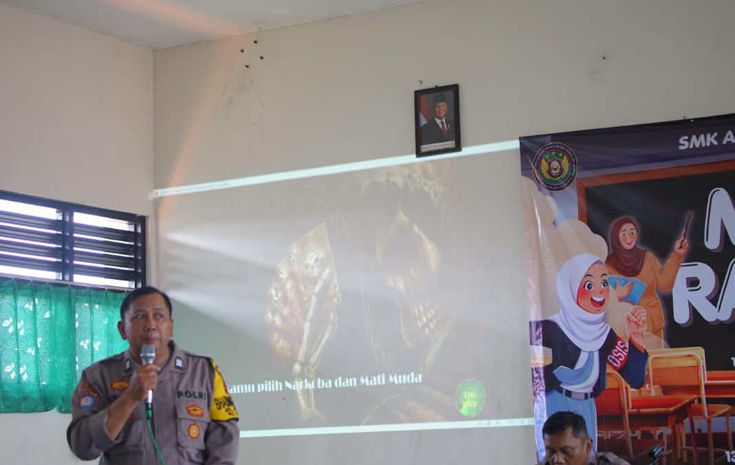 Bhabinkamtibmas Sriwedari Jadi Pemateri MPLS di SMK Al Islam Surakarta, Bekali Siswa Cegah Kenakalan Remaja dan Narkoba