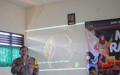 Bhabinkamtibmas Sriwedari Jadi Pemateri MPLS di SMK Al Islam Surakarta, Bekali Siswa Cegah Kenakalan Remaja dan Narkoba