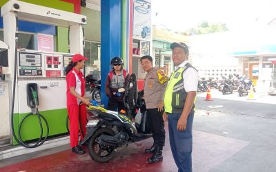 Bhabinkamtibmas Bumi Sambangi SPBU, Ingatkan Satpam Waspada Saat Bekerja