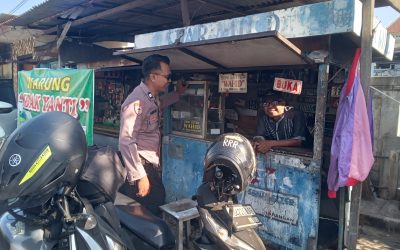 Ops Patuh Candi 2026, Bhabinkamtibmas Jayengan Sambangi Perajin Letter di Kalilarangan